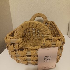Woven Basket - Tan